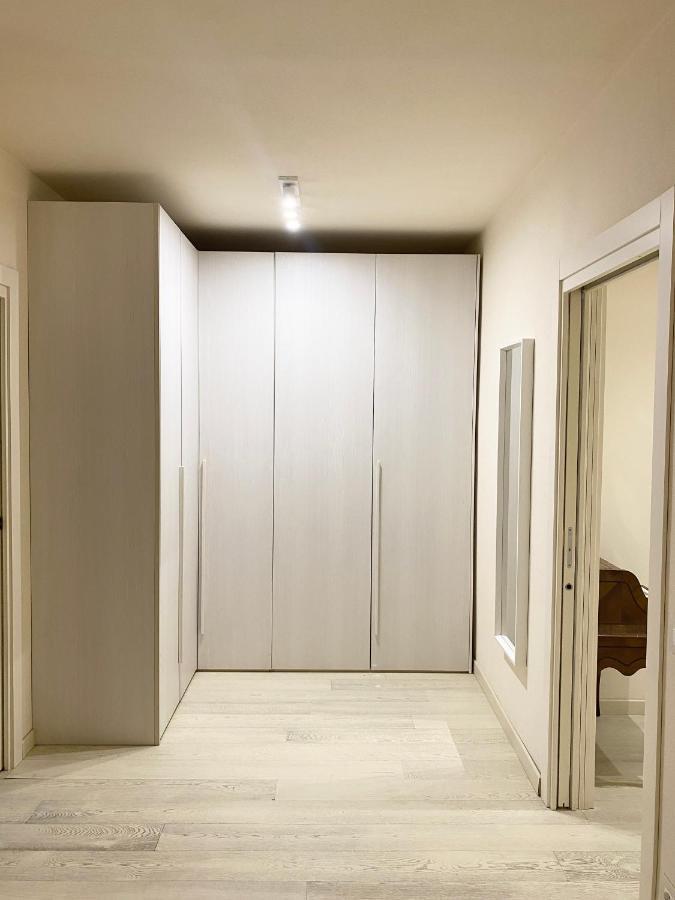Front Beach Apartments เวียเรจโจ ภายนอก รูปภาพ