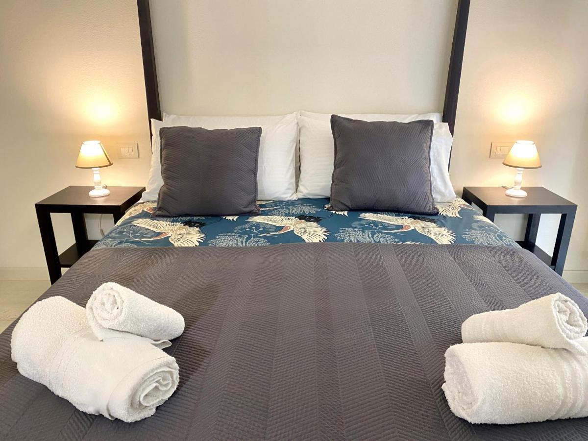 Front Beach Apartments เวียเรจโจ ภายนอก รูปภาพ